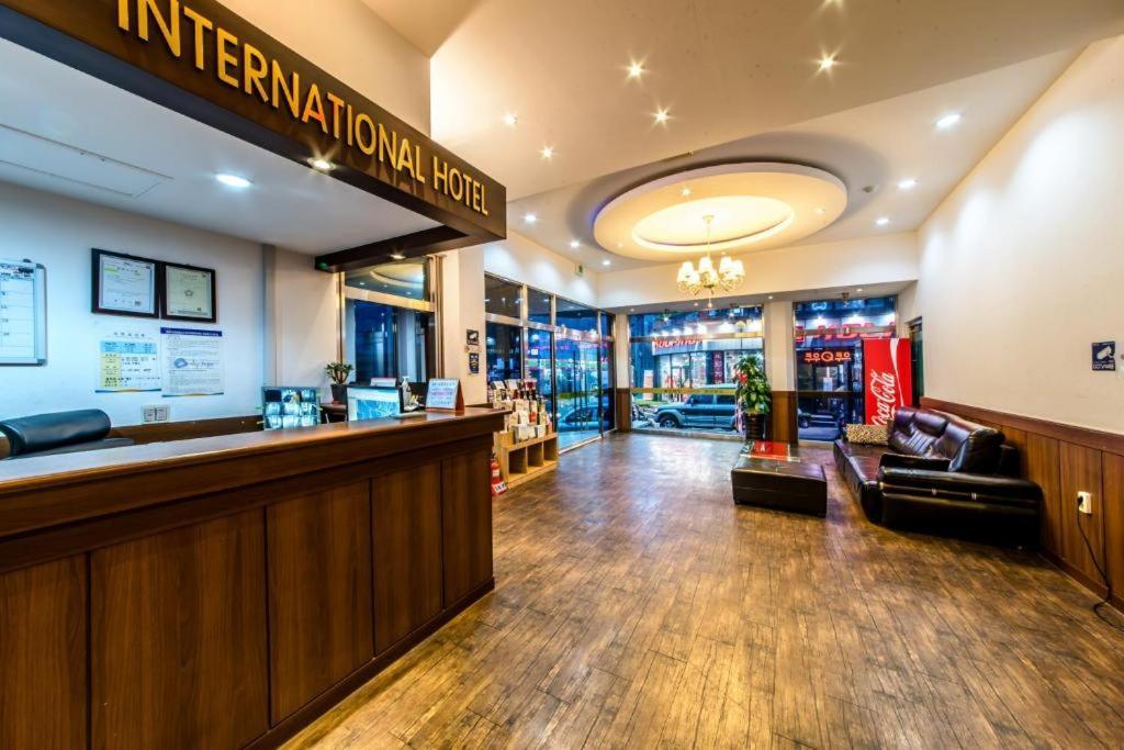 International Hotel Csedzsu Kültér fotó