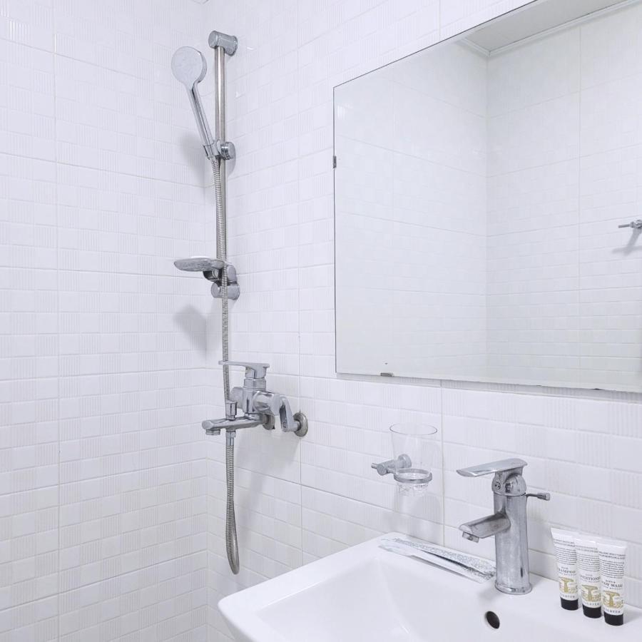 International Hotel Csedzsu Kültér fotó
